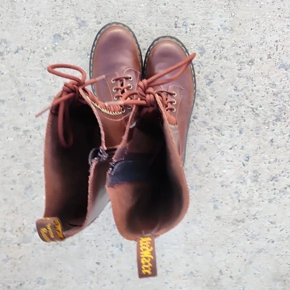 Dr. Martens 1B60 Bex Leather Pisa Lace-Up 20-Eyelet Knee-High Boots Size 8 - Picture 3 of 16